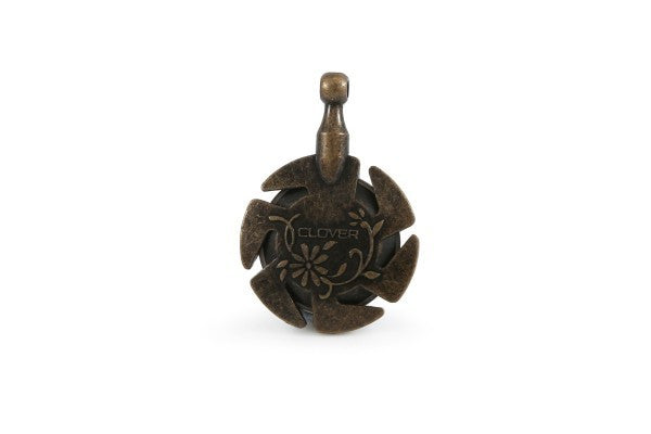 Clover Pendant Thread Cutter