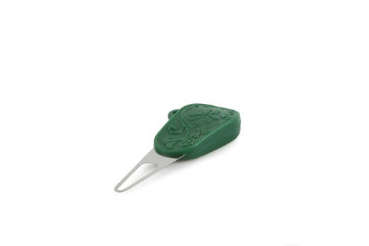 Clover Yarn Threader